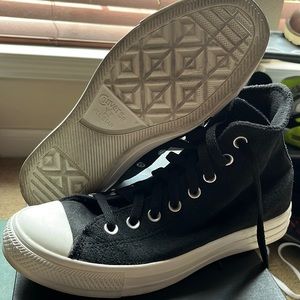 Converse High Top (suede)